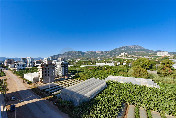 3+1 penthouse with open mountain view in Kargicak area 3+1 penthouse with open mountain view in Kargicak area
