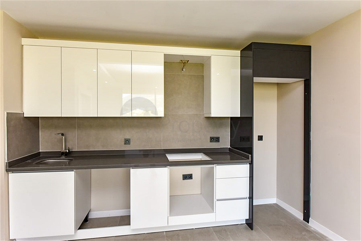 3+1 penthouse with open mountain view in Kargicak area 3+1 penthouse with open mountain view in Kargicak area