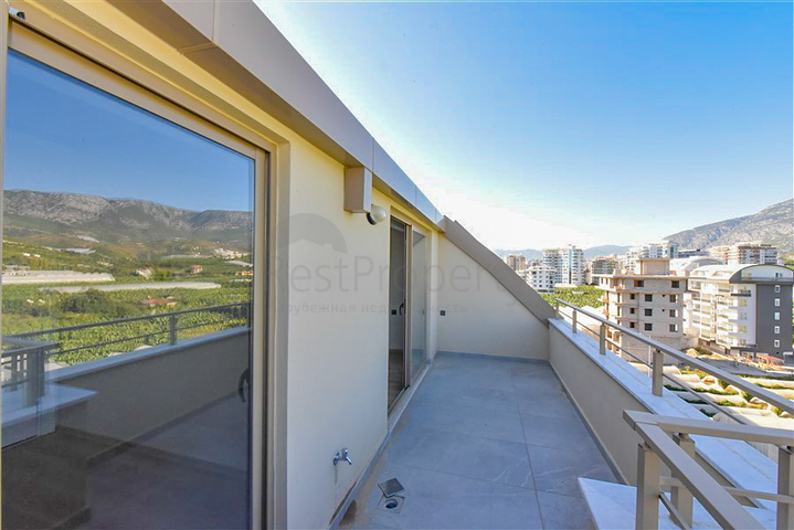 3+1 penthouse with open mountain view in Kargicak area 3+1 penthouse with open mountain view in Kargicak area