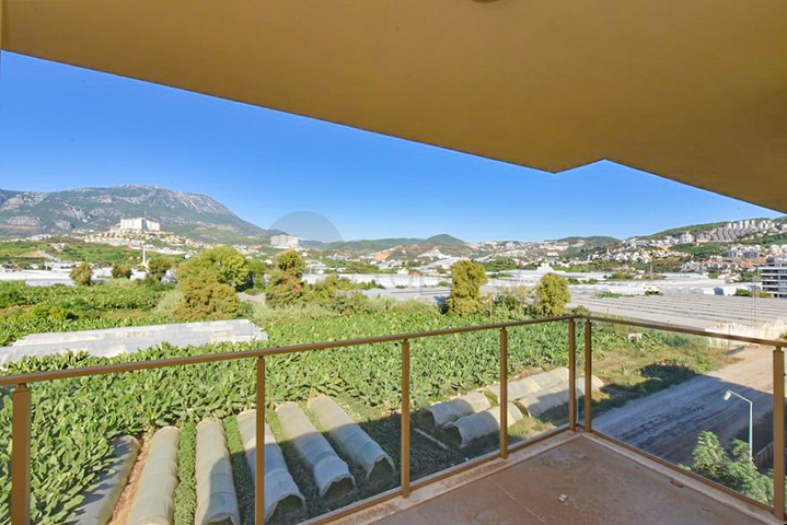 3+1 penthouse with open mountain view in Kargicak area 3+1 penthouse with open mountain view in Kargicak area