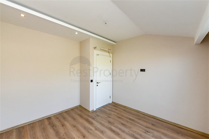 3+1 penthouse with open mountain view in Kargicak area 3+1 penthouse with open mountain view in Kargicak area