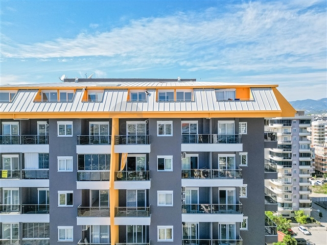 Penhouse with sea view in Mahmutlar area