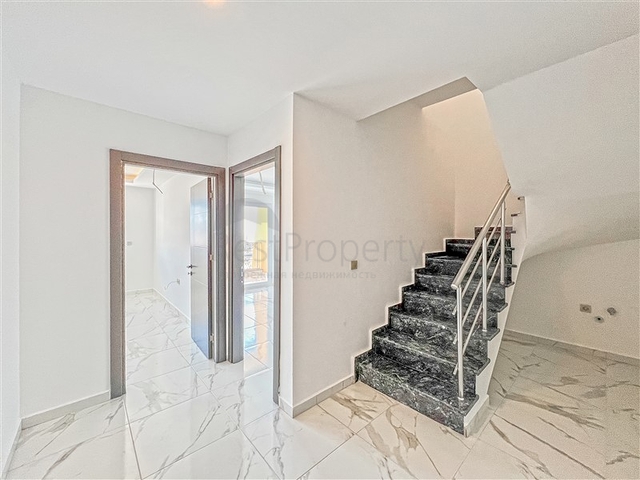 Penhouse with sea view in Mahmutlar area