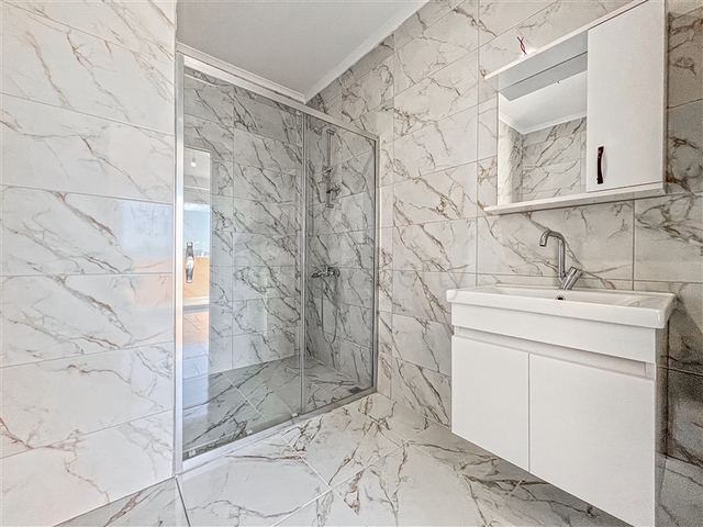 Penhouse with sea view in Mahmutlar area