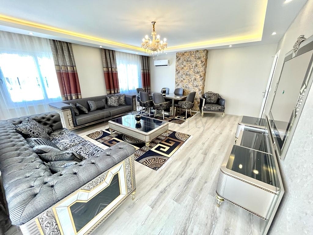 Furnished 2+1 apartment with separate kitchen in Mahmutlar district