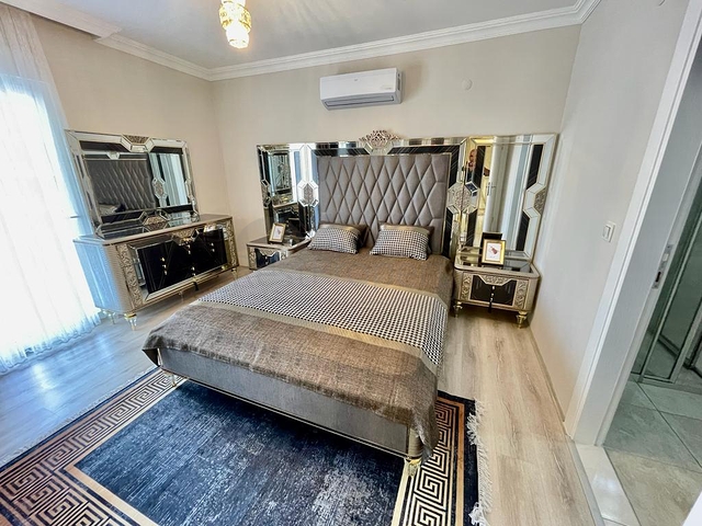 Furnished 2+1 apartment with separate kitchen in Mahmutlar district