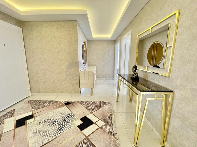 Furnished 2+1 apartment with separate kitchen in Mahmutlar district