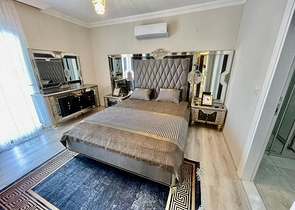 Furnished 2+1 apartment with separate kitchen in Mahmutlar district