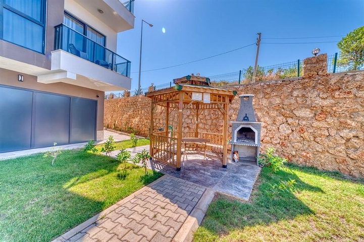 3+1 penthouse in Oba area open for residence permit