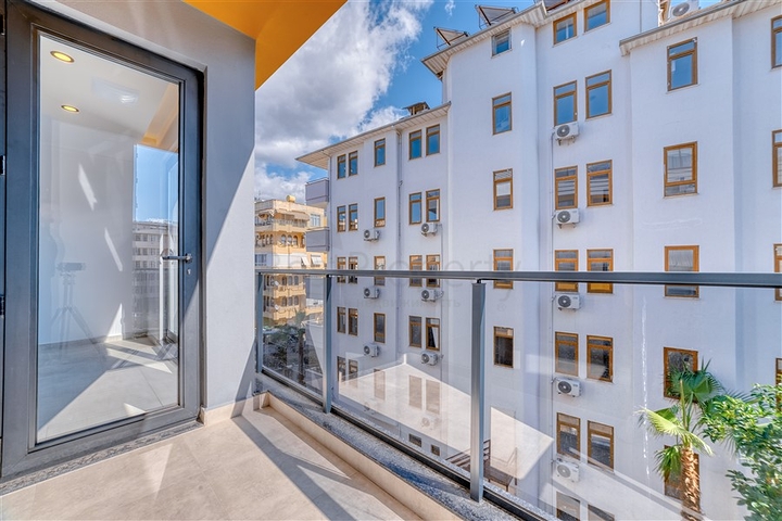 Stylish 1+1 apartment in the heart of Alanya