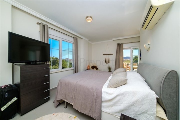 Villa 4+1 in the very center of Alanya