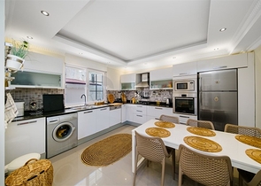 Villa 4+1 in the very center of Alanya