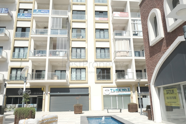 1+1 apartment in a residential complex in Bahcesehir district
