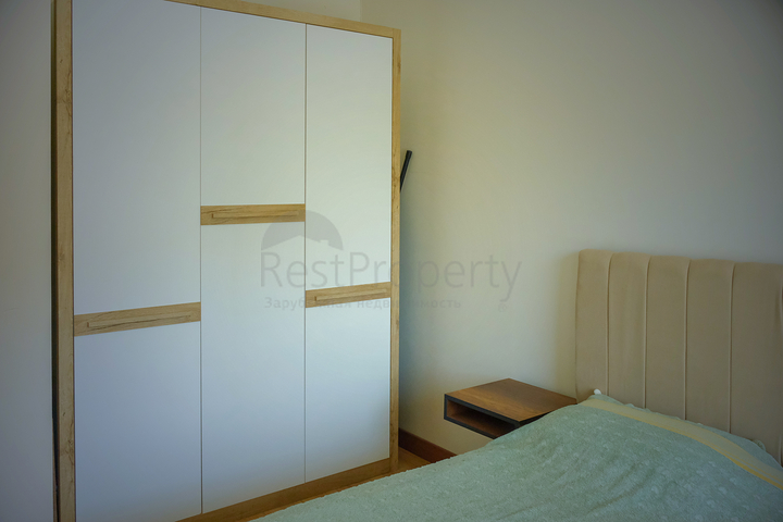 1+1 apartment in a residential complex in Bahcesehir district