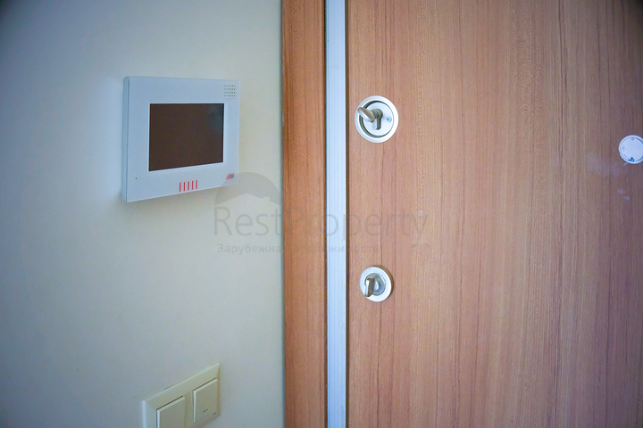 1+1 apartment in a residential complex in Bahcesehir district