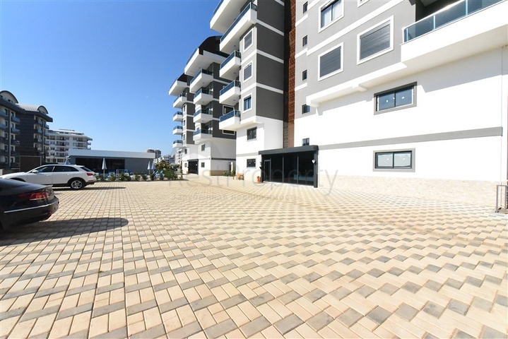 Large spacious penthouse in Kargicak