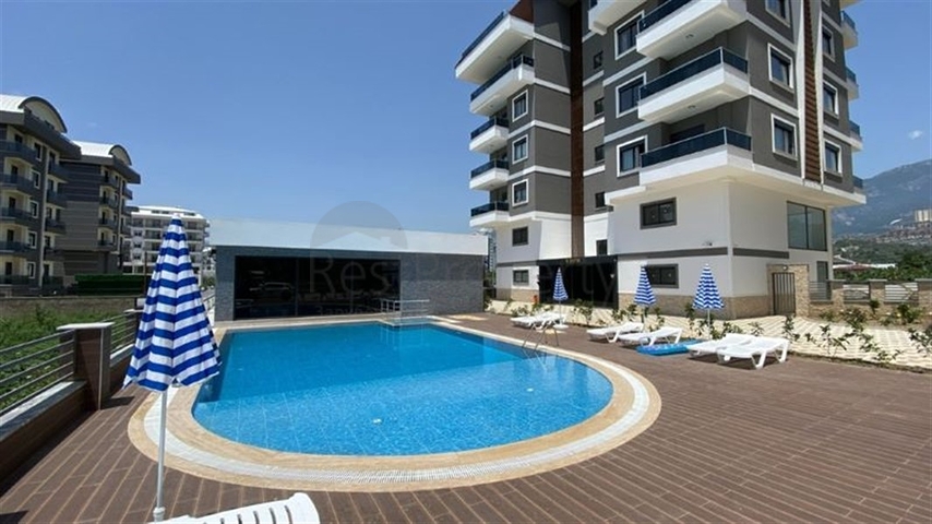 Large spacious penthouse in Kargicak