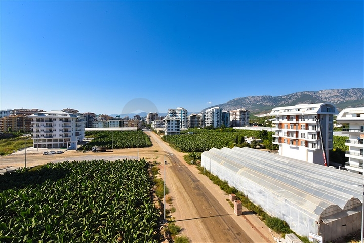 Large spacious penthouse in Kargicak