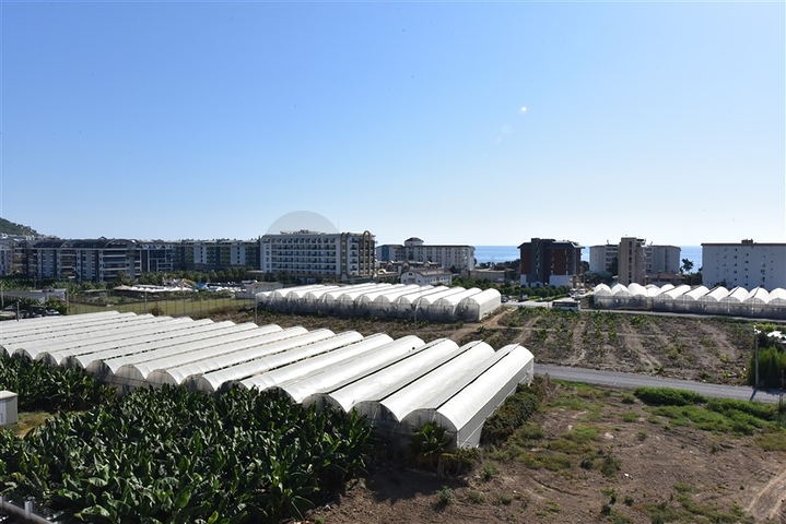 2+1 penthouse in a new house 400 m from the sea 