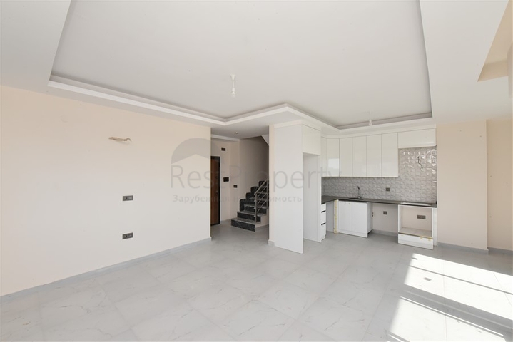 2+1 penthouse in a new house 400 m from the sea 