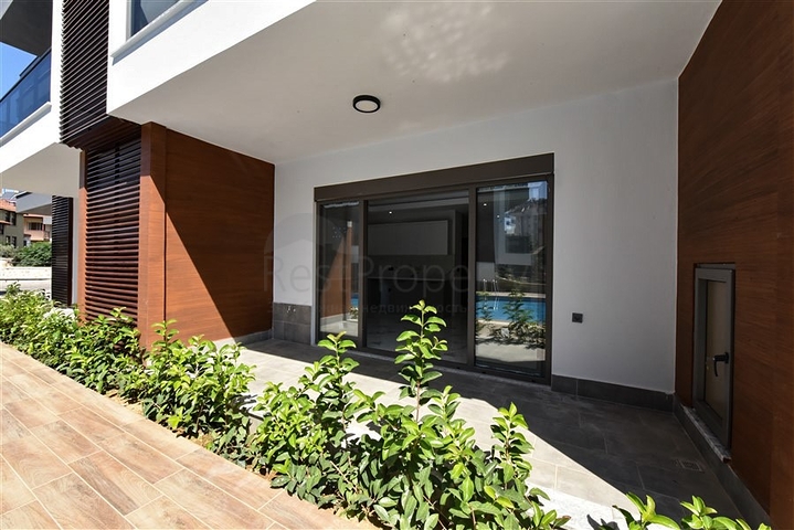 Garden duplex 2+1 in Tosmur area