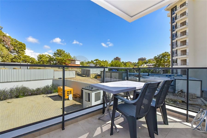 Furnished 1+1 apartment in a new complex in Avsallar