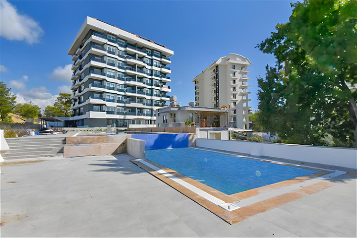 Furnished 1+1 apartment in a new complex in Avsallar