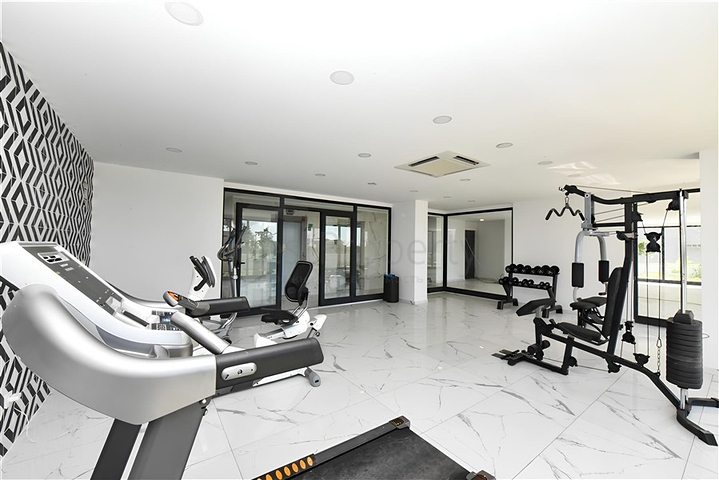 Furnished 1+1 apartment in a new complex in Avsallar