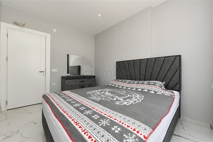 Furnished 1+1 apartment in a new complex in Avsallar