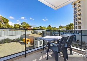 Furnished 1+1 apartment in a new complex in Avsallar