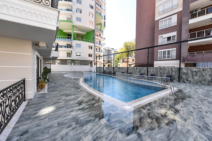 1+1 apartment in Mahmutlar district
