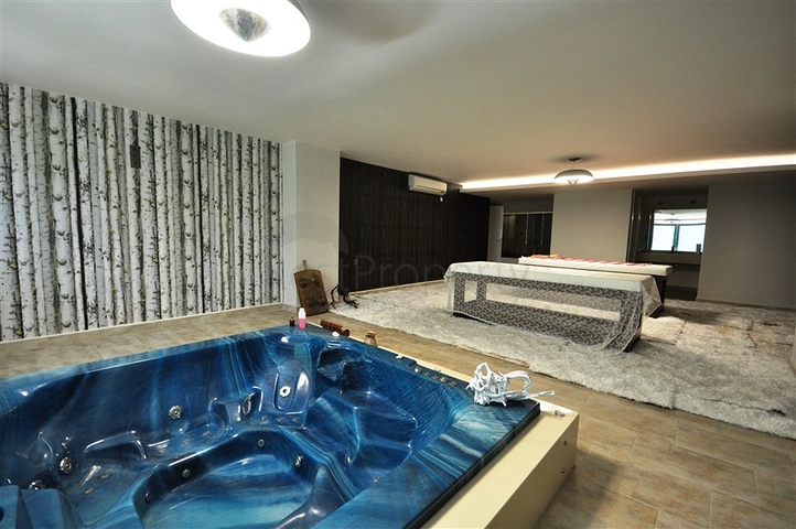 Two-room apartment 50 meters from the sea