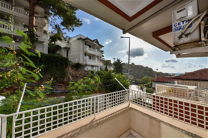 3+1 apartment with separate kitchen at the foot of the Alanya Fortress