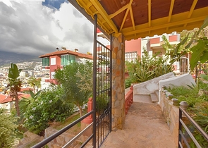 3+1 apartment with separate kitchen at the foot of the Alanya Fortress