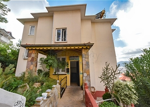 3+1 apartment with separate kitchen at the foot of the Alanya Fortress