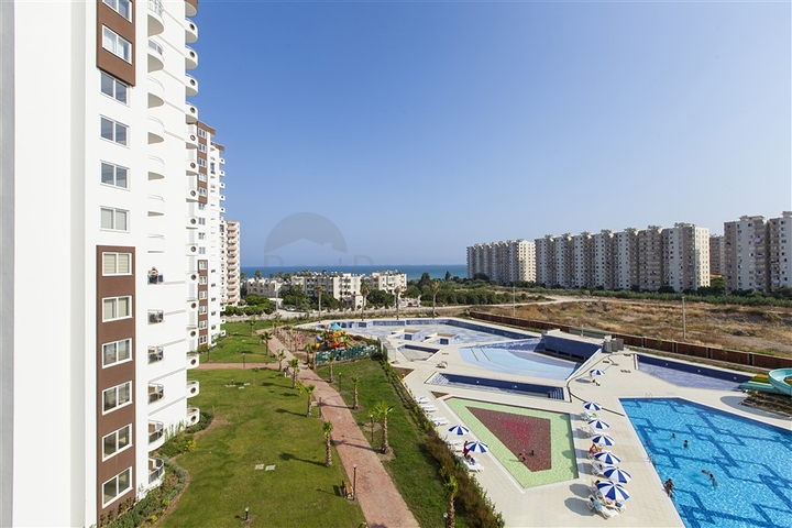 Spacious apartments in a ready-made complex 200 meters from the sea in the area of Erdemli