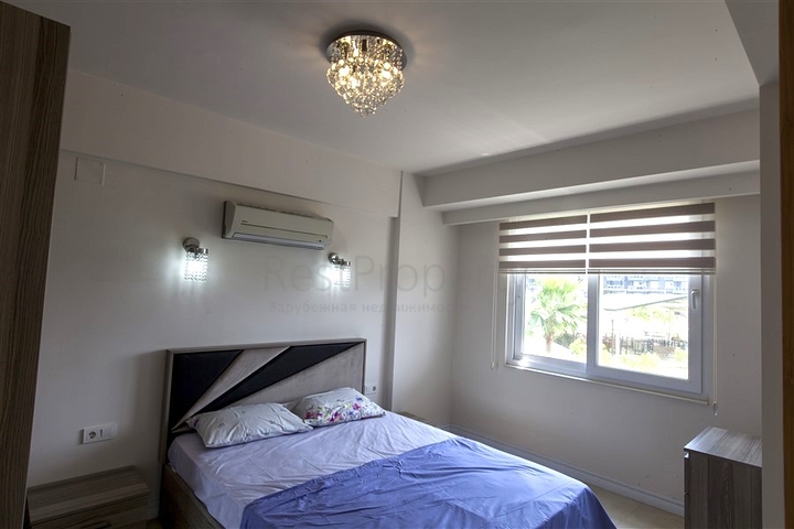 Apartments with hotel infrastructure on the first coastline