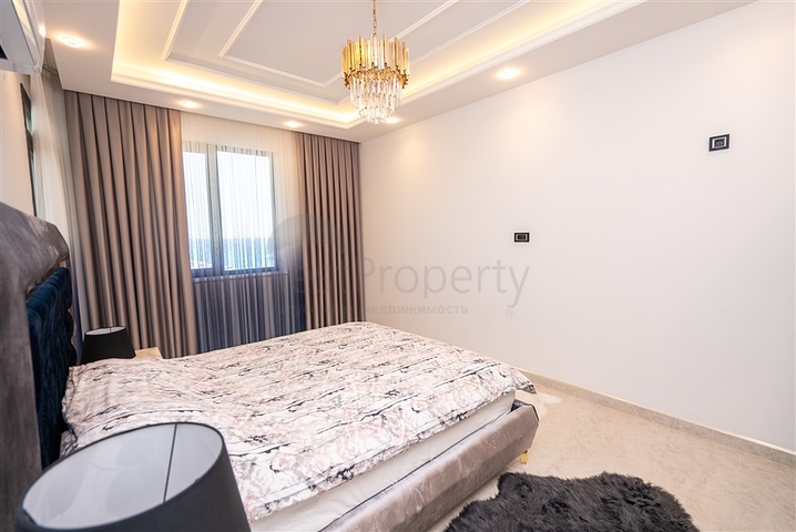 Spacious two-storey penthouse for citizenship on the first coastline 