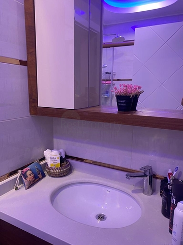 Furnished 1+1 apartment in a premium class complex in Mahmutlar district