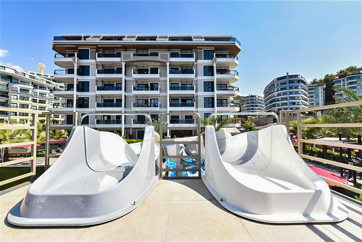 2+1 penthouse with stunning sea views in a premium class complex