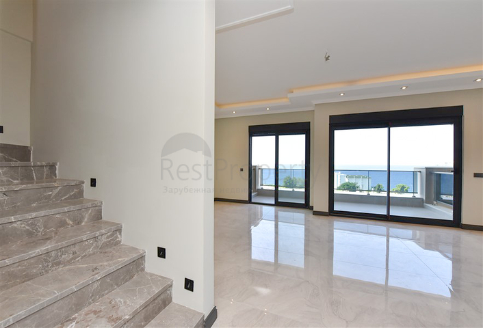 2+1 penthouse with stunning sea views in a premium class complex