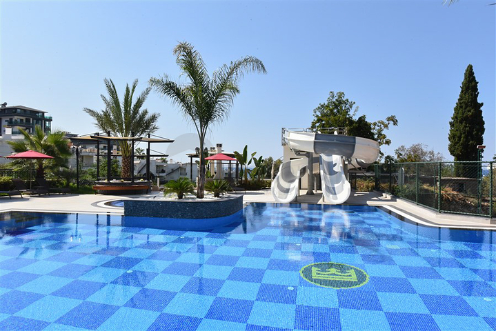 2+1 penthouse with stunning sea views in a premium class complex