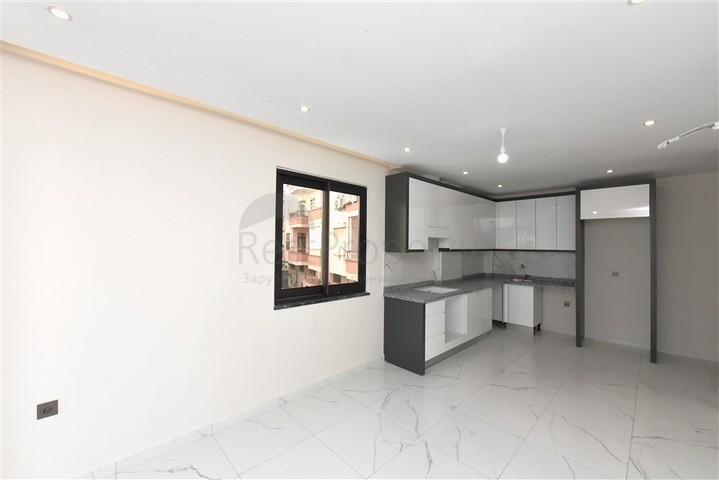 Apartments in the very center of Alanya with sea view 