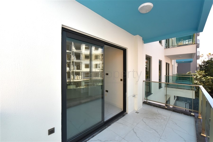 Apartments in the very center of Alanya with sea view 