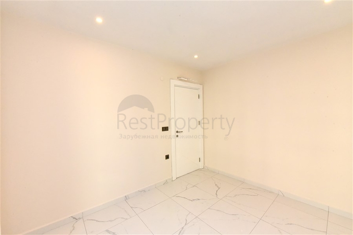 Apartments in the very center of Alanya with sea view 