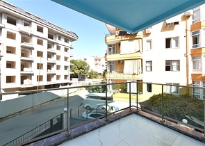Apartments in the very center of Alanya with sea view 