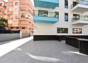 Apartments in the very center of Alanya with sea view 
