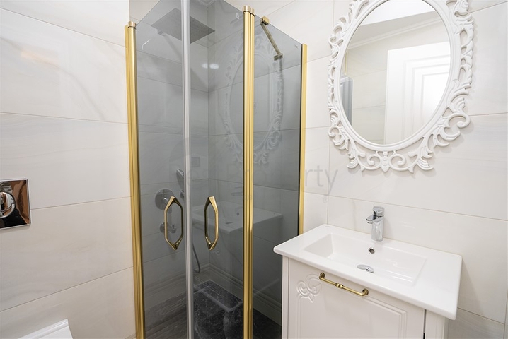 Apartment for sale in a premium class residence on the first coastline