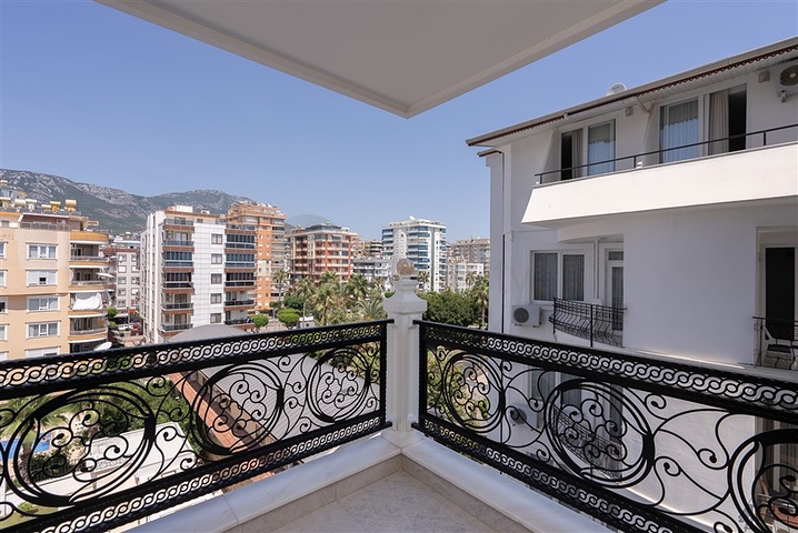 Apartment for sale in a premium class residence on the first coastline