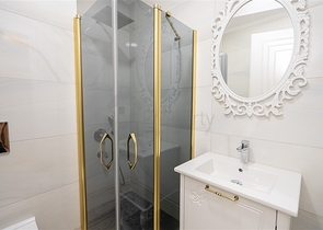 Apartment for sale in a premium class residence on the first coastline